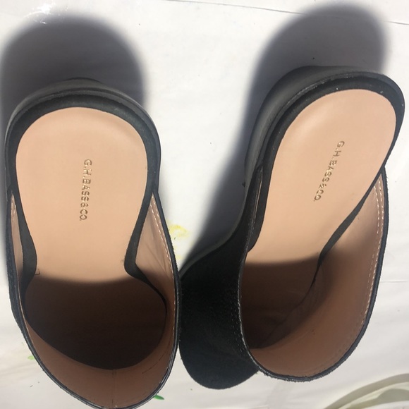Black suede heeled slip on shoes. 9.5 G.B.BASS&CO - Picture 5 of 6